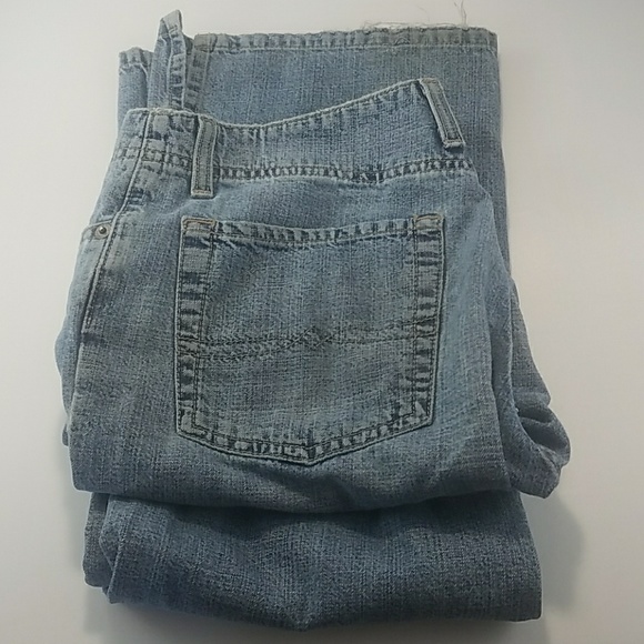 Lucky Brand Vintage Distressed Blue Jeans - Picture 2 of 7
